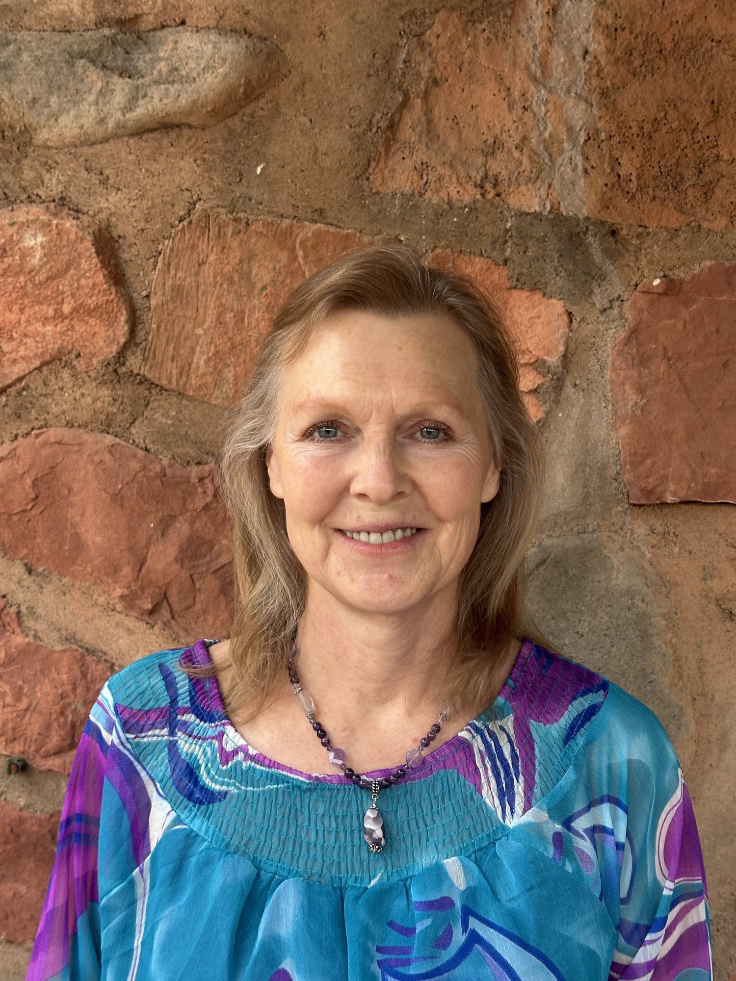Ze Zlata psychic reader and medium in Sedona Arizona